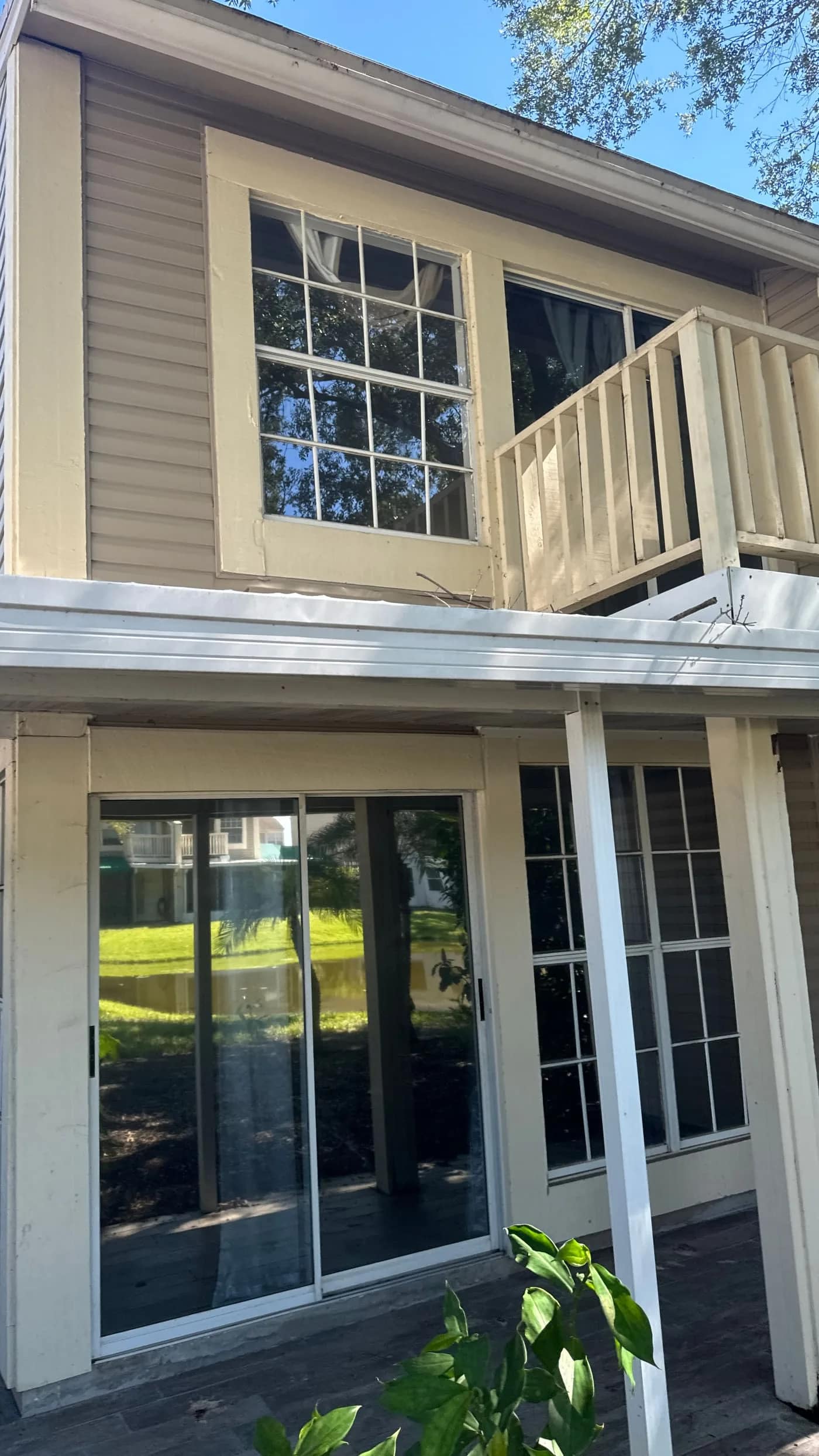 Gutter and upper exterior area in Tampa associated with gutter cleaning service